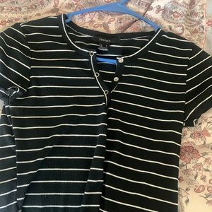 Forever 21 cropped tee